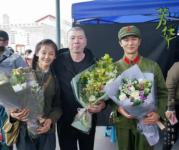 西安一男子醉驾追尾不幸身亡，家属***聚餐人, 你怎么看刘峰被批斗《芳华》何小萍如果真的有狐臭不讲究卫生，那么大家欺负她排挤她是不是就理所当然 洛阳